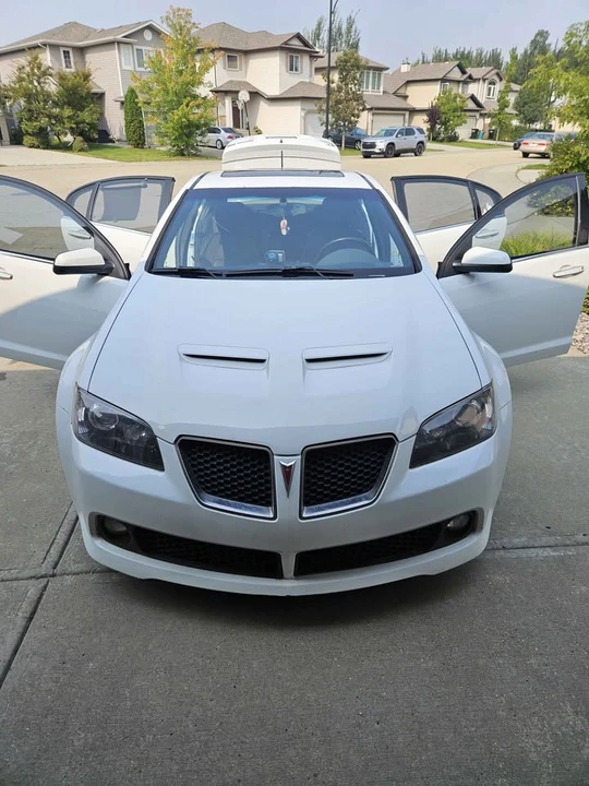 2009 Pontiac G8 - Image 2 of 10