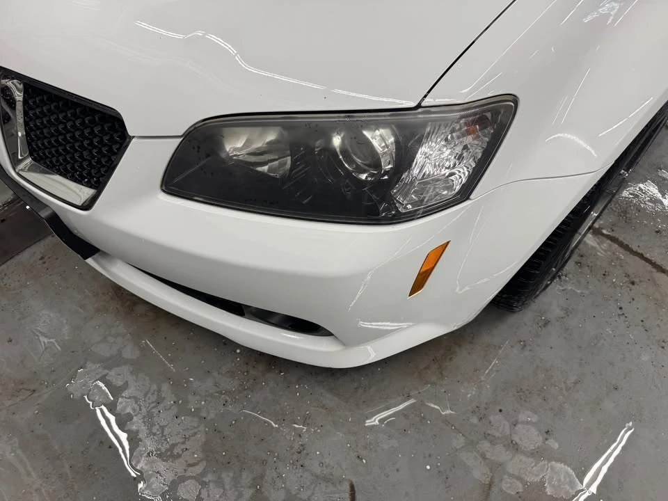 2009 Pontiac G8 - Image 2 of 20
