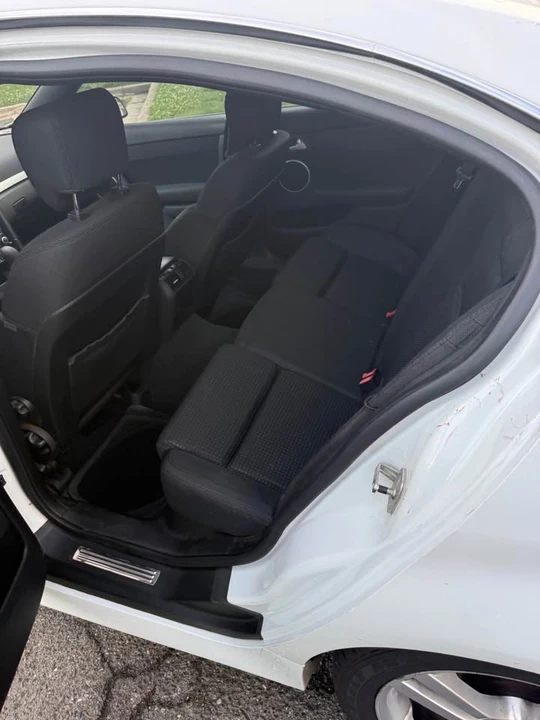 2009 Pontiac G8 - Image 11 of 14