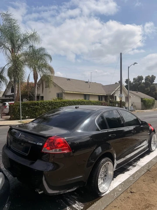 2009 Pontiac G8 - Image 2 of 10