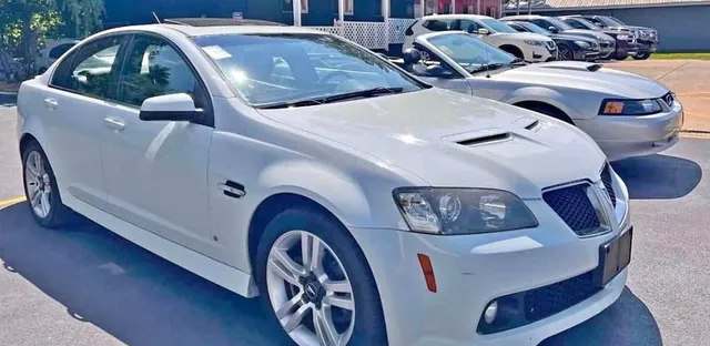 2009 Pontiac G8 Sedan 4D