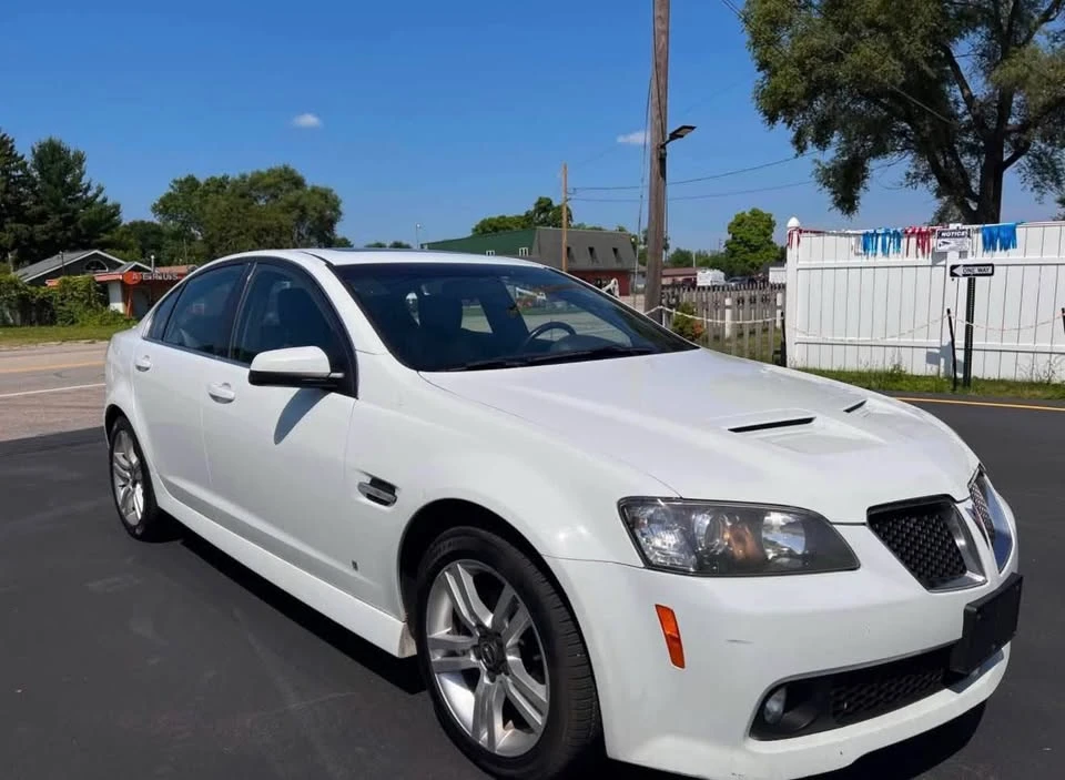 2009 Pontiac G8 - Image 2 of 7