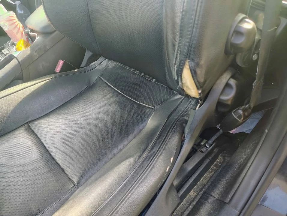 2009 Pontiac G8 - Image 13 of 14