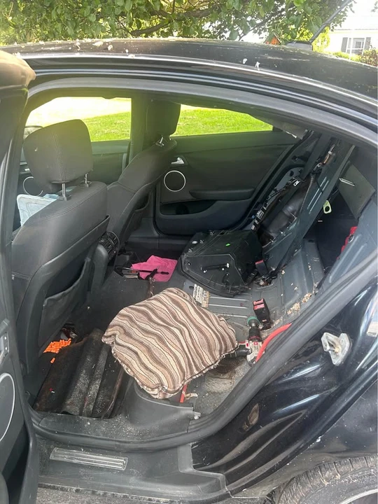2009 Pontiac G8 - Image 3 of 4