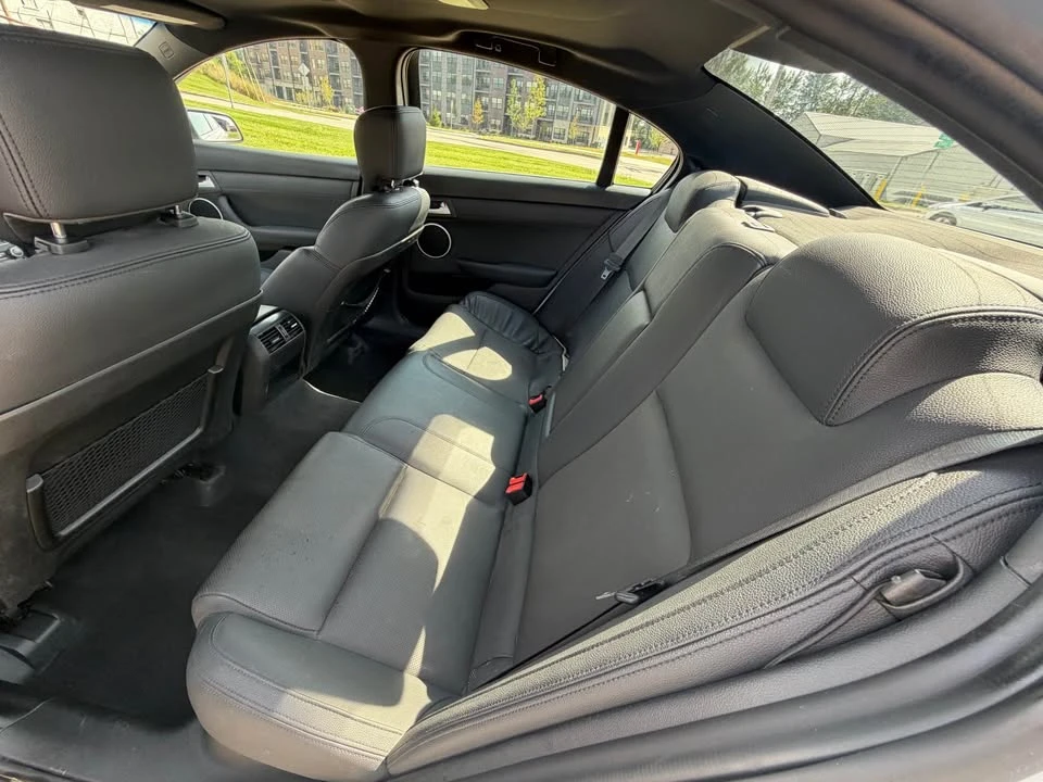 2009 Pontiac G8 - Image 10 of 13