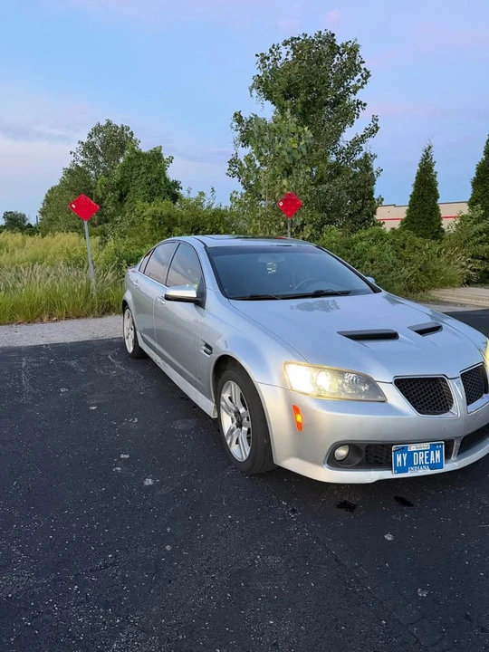 2009 Pontiac G8 - Image 2 of 10