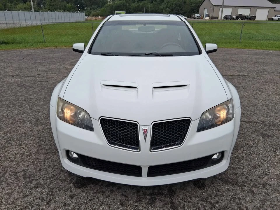 2009 Pontiac G8 - Image 2 of 11