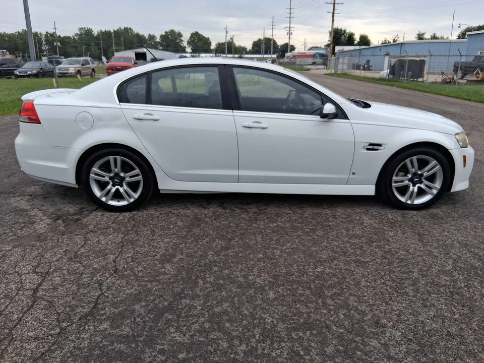 2009 Pontiac G8 - Image 4 of 11