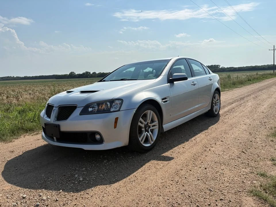 2009 Pontiac G8 - Image 2 of 8