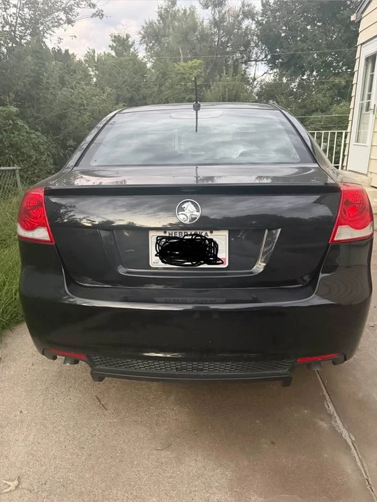 2009 Pontiac G8 - Image 2 of 16