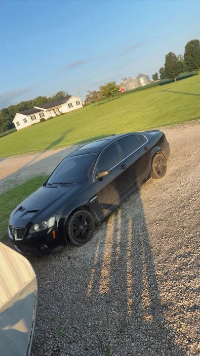 2009 Pontiac G8 - Image 2 of 7