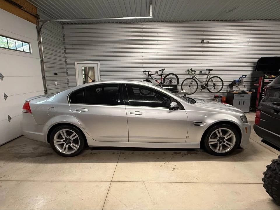 2009 Pontiac G8 - Image 2 of 12