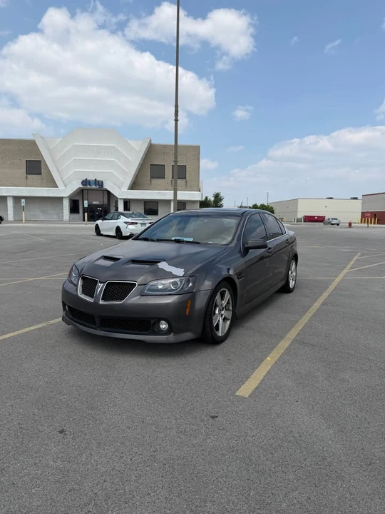 2009 Pontiac G8 - Image 2 of 12