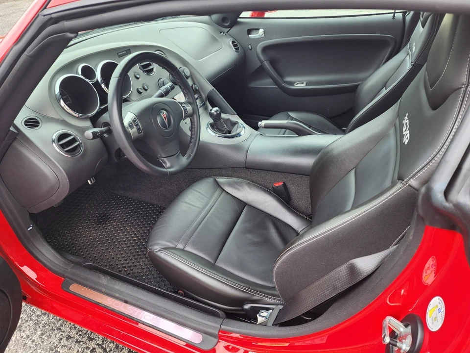 2009 Pontiac Solstice GXP - Image 18 of 20