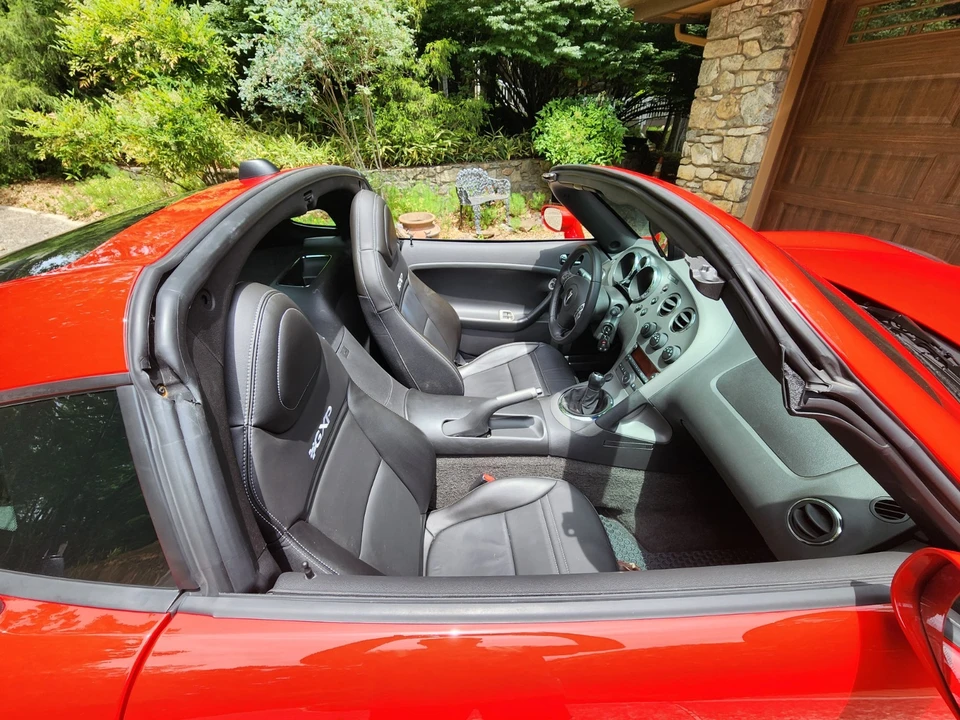 2009 Pontiac Solstice GXP - Image 4 of 20