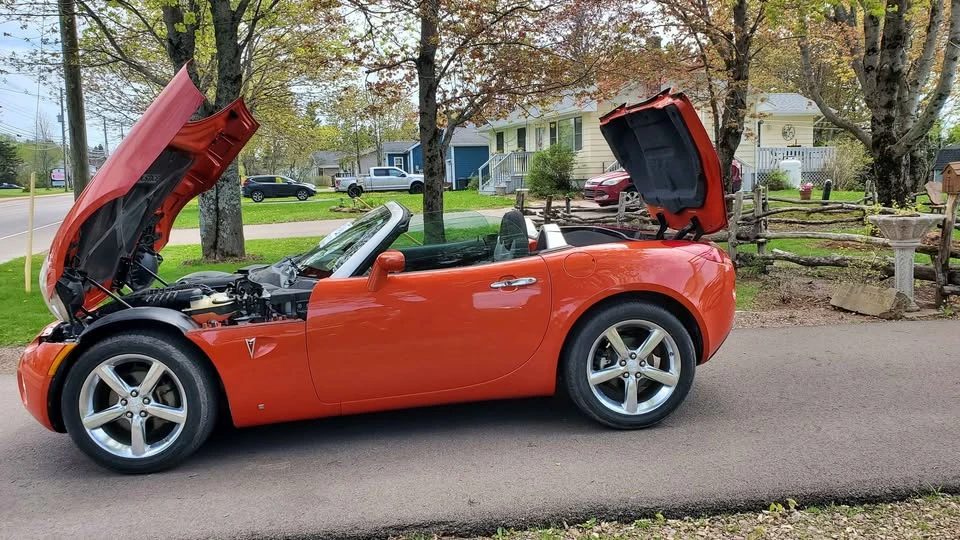 2009 Pontiac Solstice - Image 4 of 5