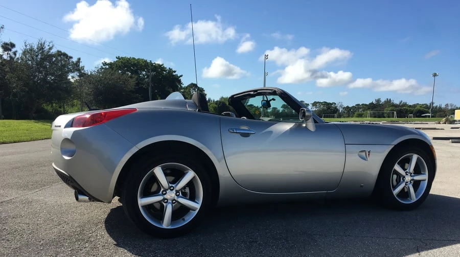 2009 Pontiac Solstice - Image 3 of 8