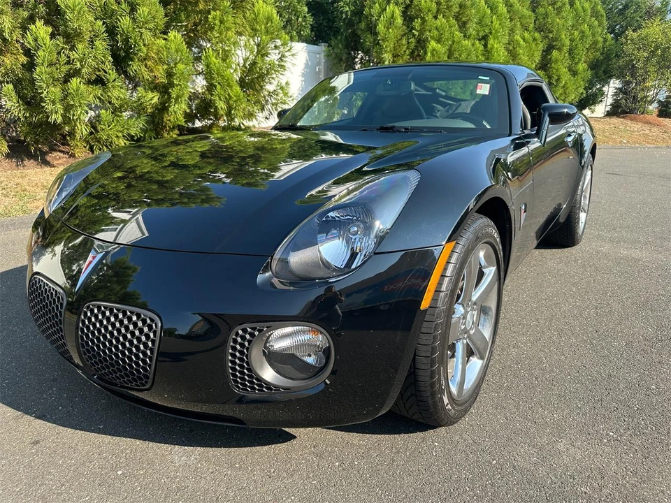 2009 Pontiac Solstice - Image 3 of 31