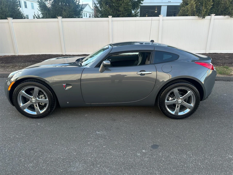 2009 Pontiac Solstice - Image 10 of 31