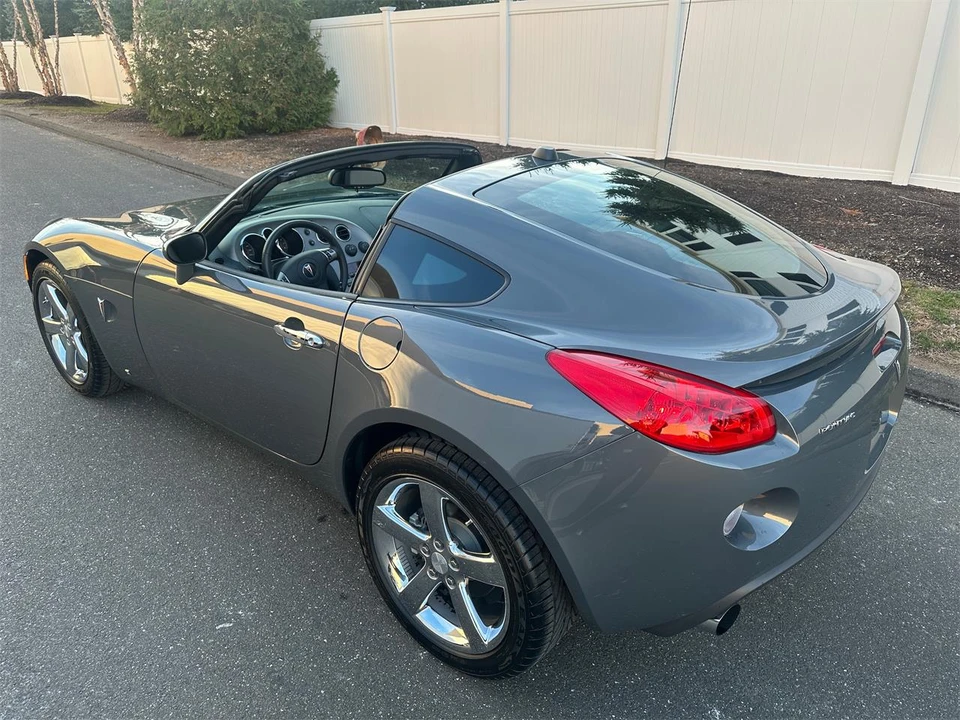 2009 Pontiac Solstice - Image 4 of 31