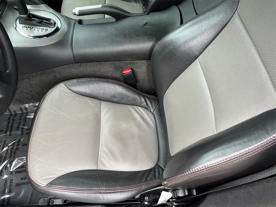 2009 Pontiac Solstice - Image 29 of 31