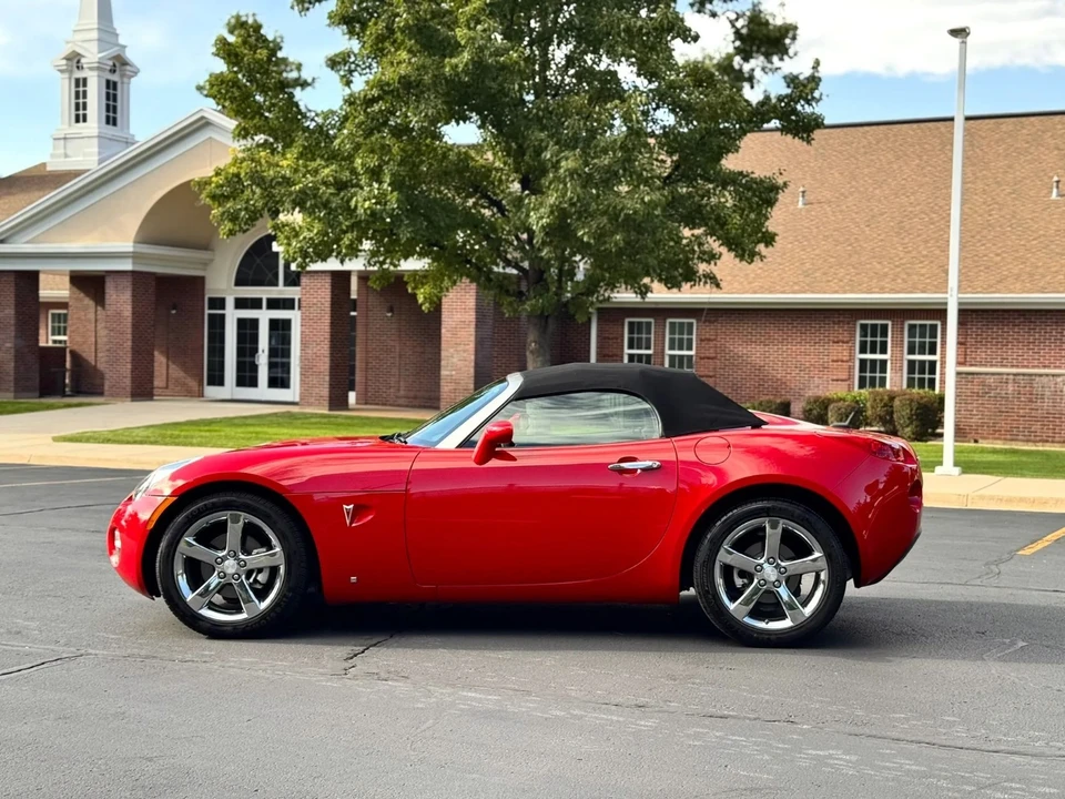 2009 Pontiac Solstice - Image 24 of 29