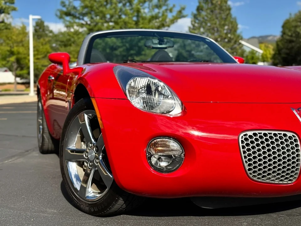 2009 Pontiac Solstice - Image 17 of 29