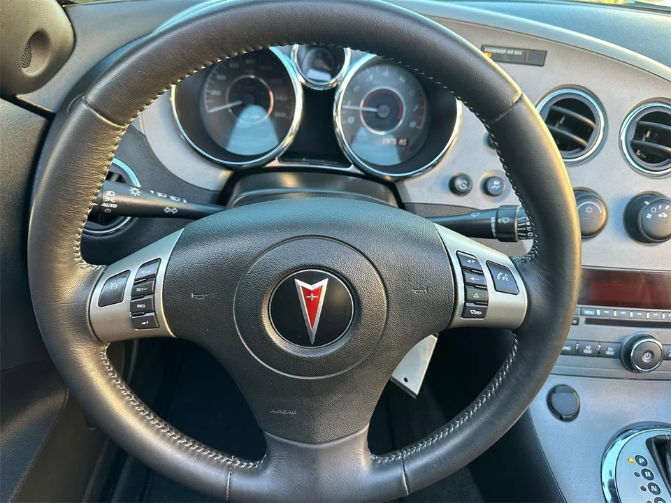 2009 Pontiac Solstice - Image 23 of 31