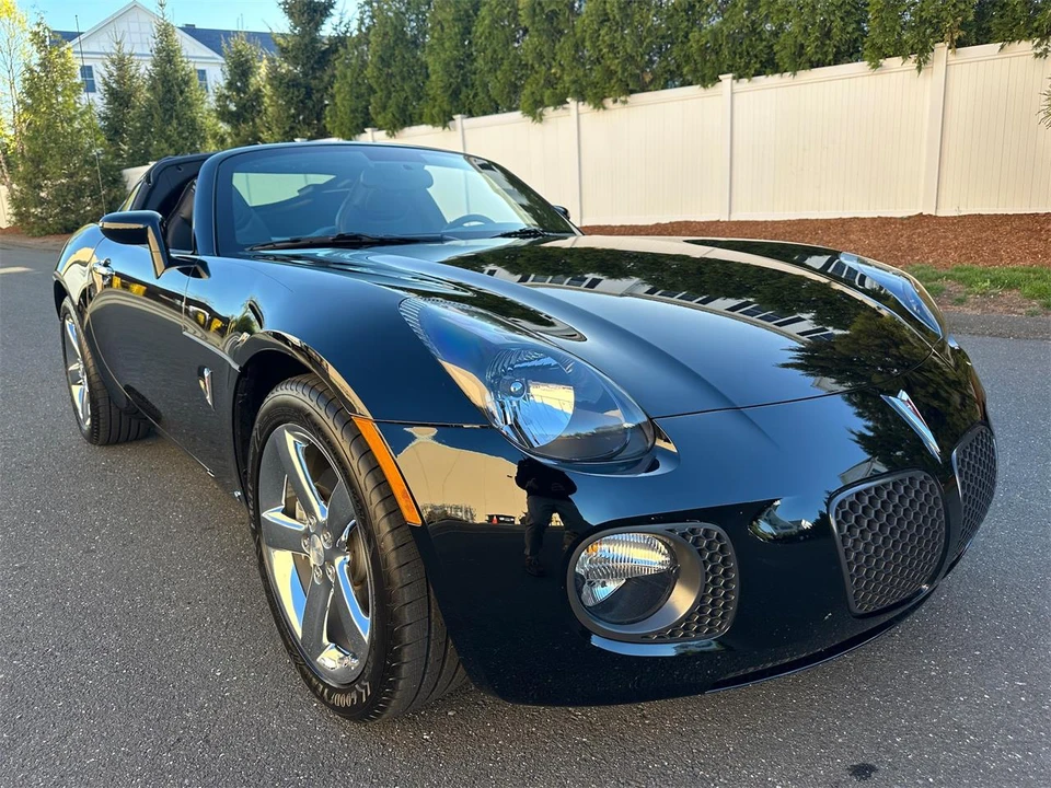 2009 Pontiac Solstice - Image 8 of 31