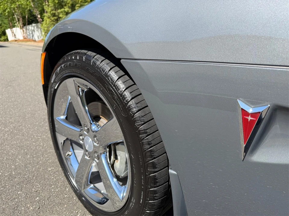 2009 Pontiac Solstice - Image 18 of 31