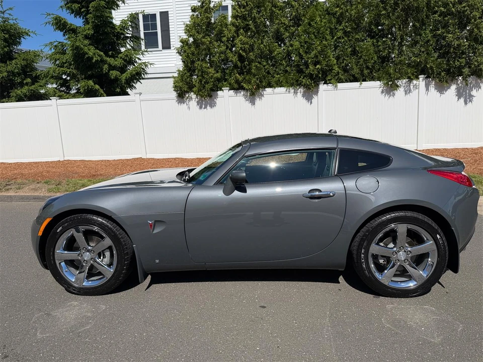 2009 Pontiac Solstice - Image 10 of 31