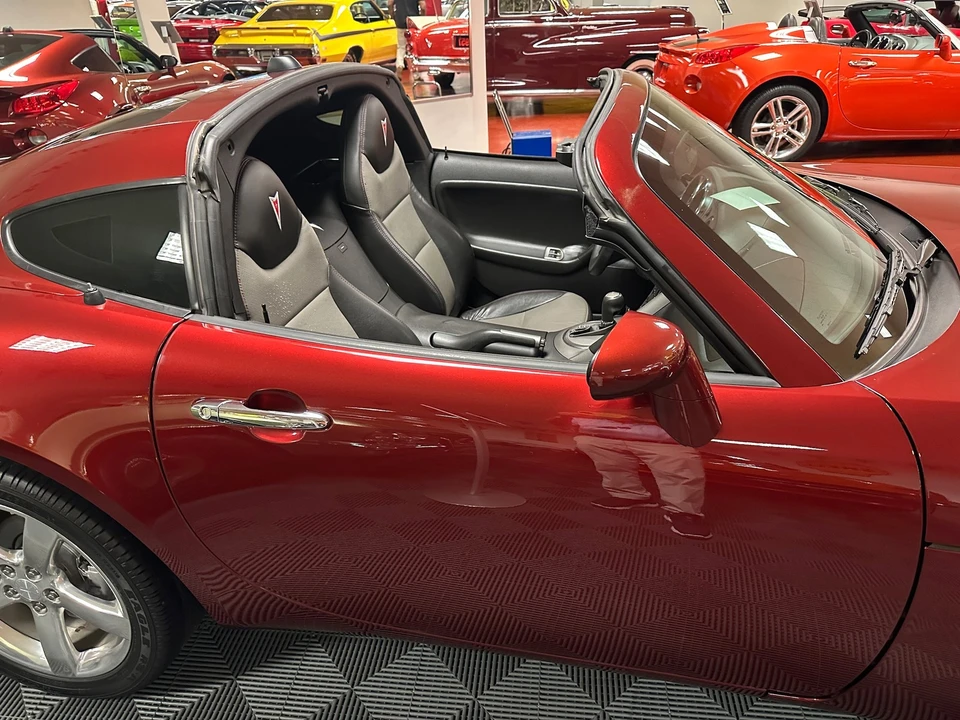 2009 Pontiac Solstice - Image 23 of 31