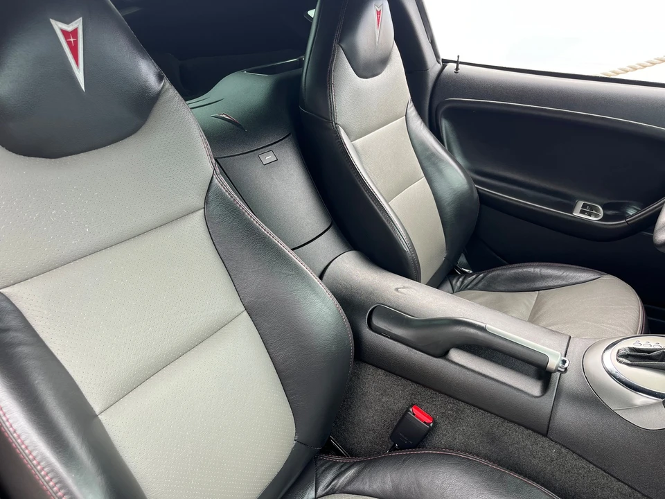 2009 Pontiac Solstice - Image 27 of 31