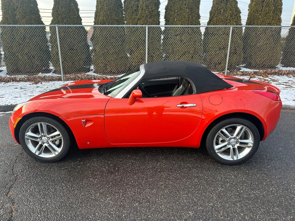 2009 Pontiac Solstice - Image 6 of 31