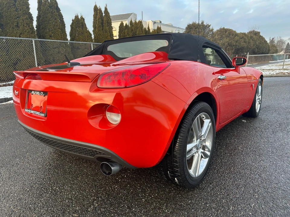 2009 Pontiac Solstice - Image 19 of 31