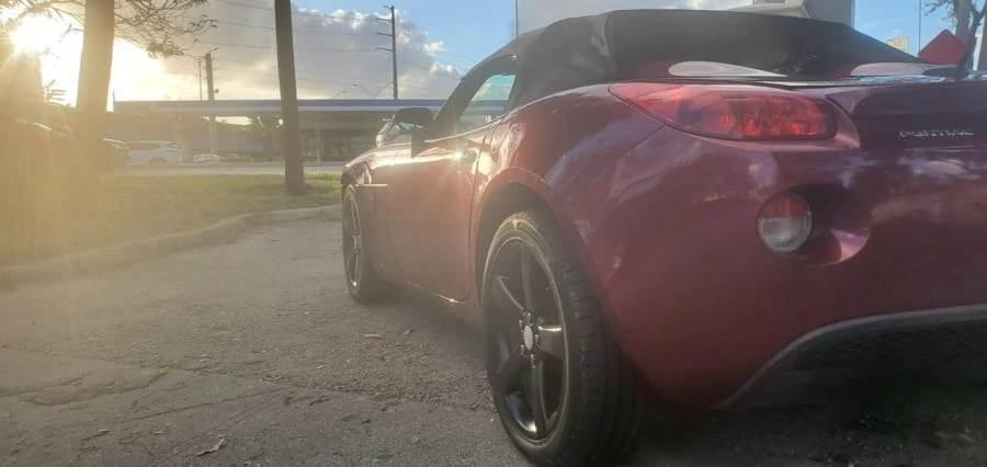 2009 Pontiac Solstice - Image 13 of 15