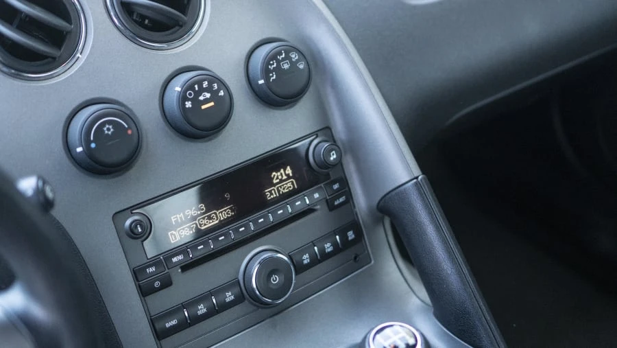 2009 Pontiac Solstice - Image 4 of 12