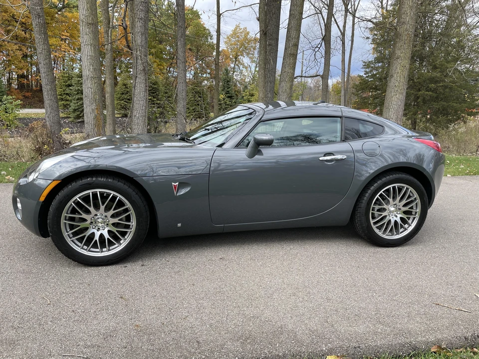 2009 Pontiac Solstice - Image 10 of 31