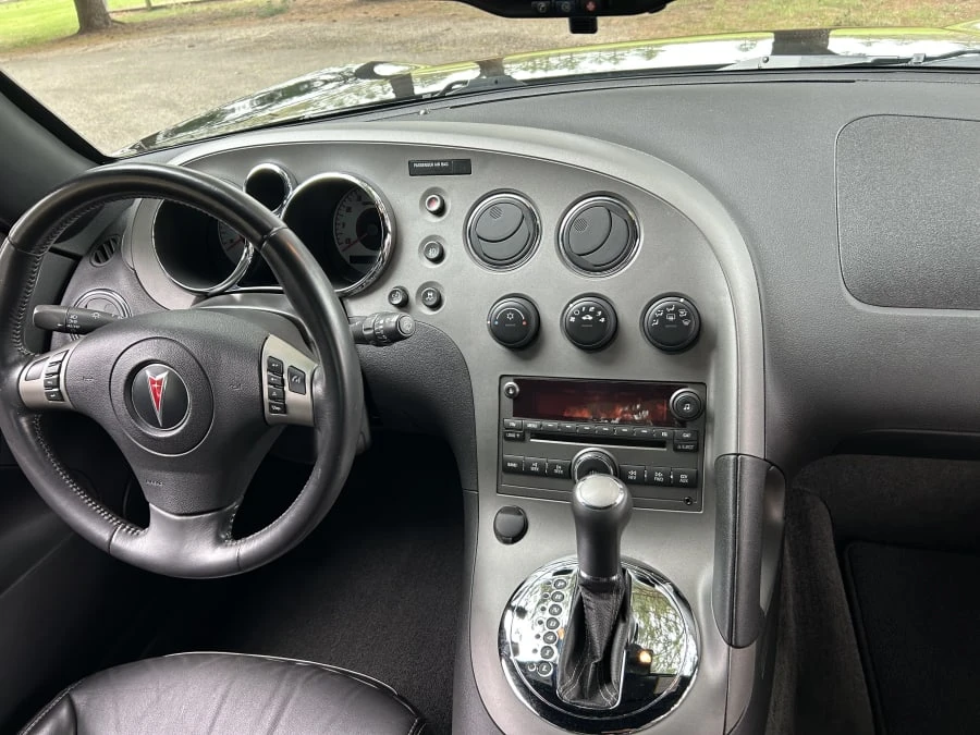 2009 Pontiac Solstice - Image 10 of 14