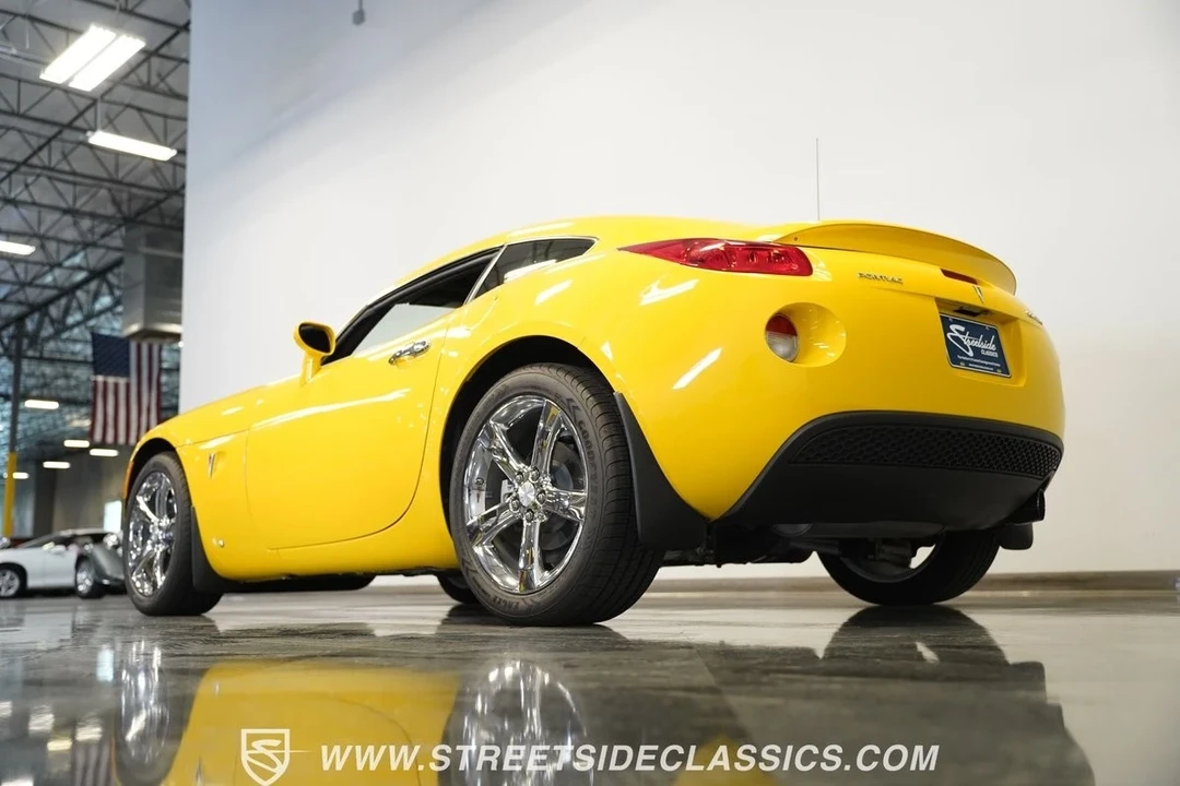 2009 Pontiac Solstice - Image 13 of 21