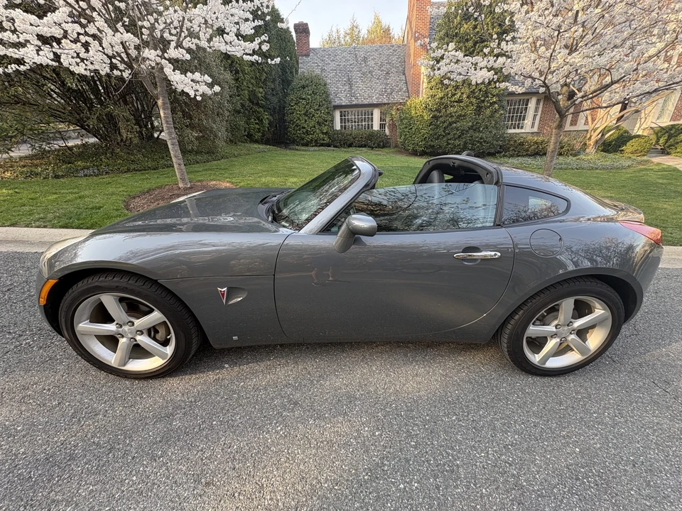 2009 Pontiac Solstice - Image 11 of 31