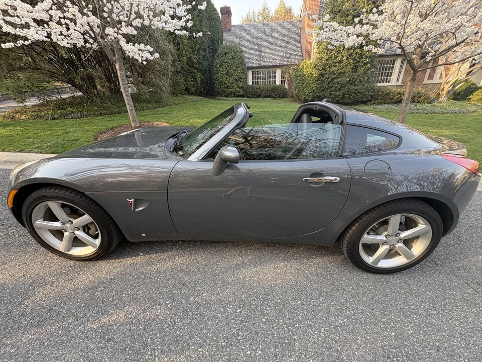 2009 Pontiac Solstice - Image 12 of 31