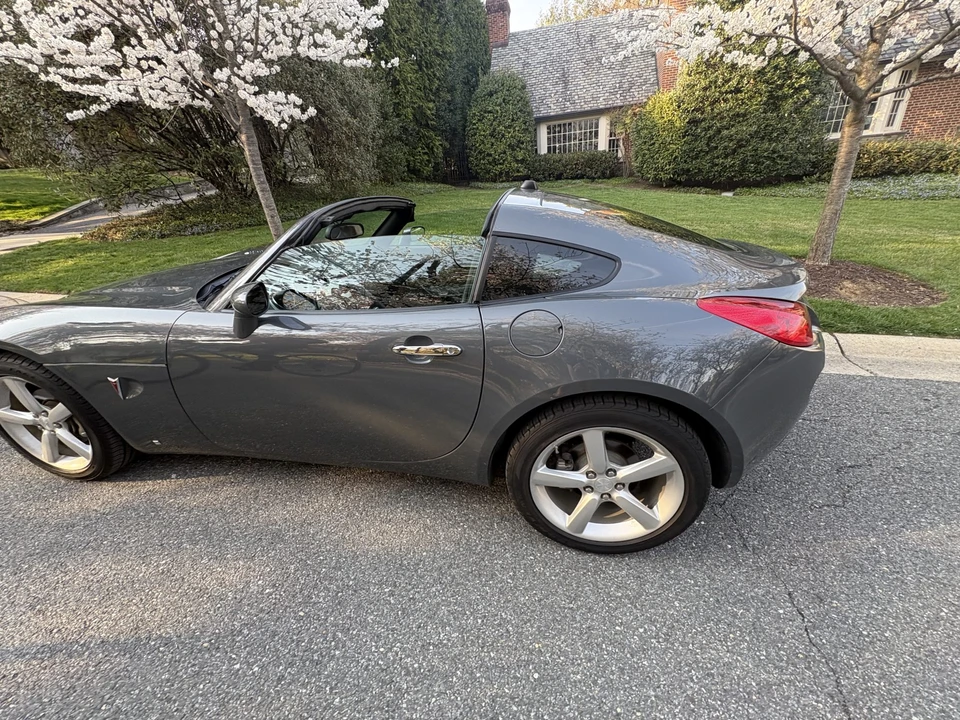 2009 Pontiac Solstice - Image 15 of 31