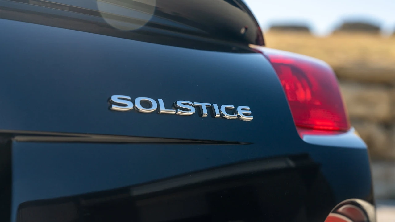 2009 Pontiac Solstice - Image 10 of 21