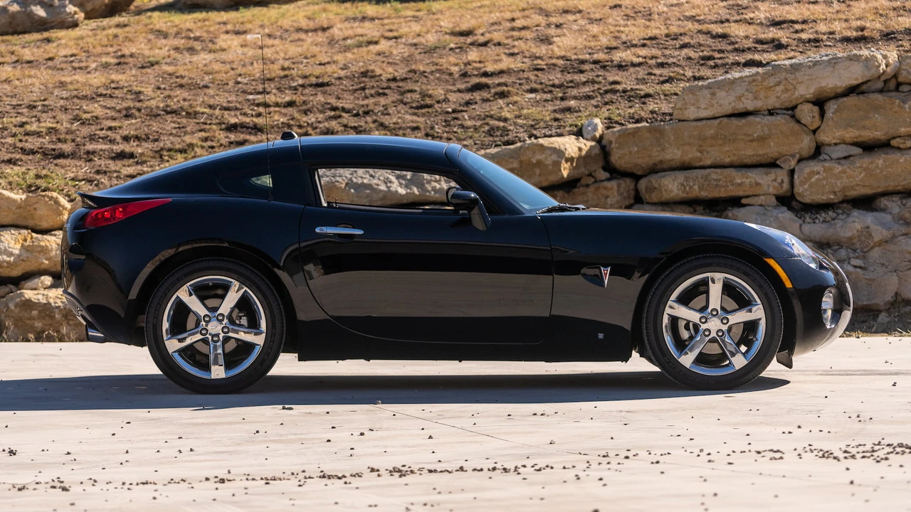 2009 Pontiac Solstice - Image 8 of 21