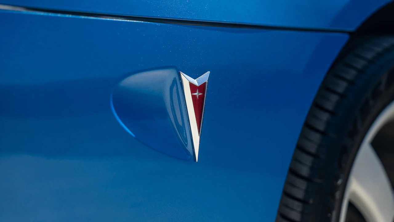 2009 Pontiac Solstice - Image 15 of 19