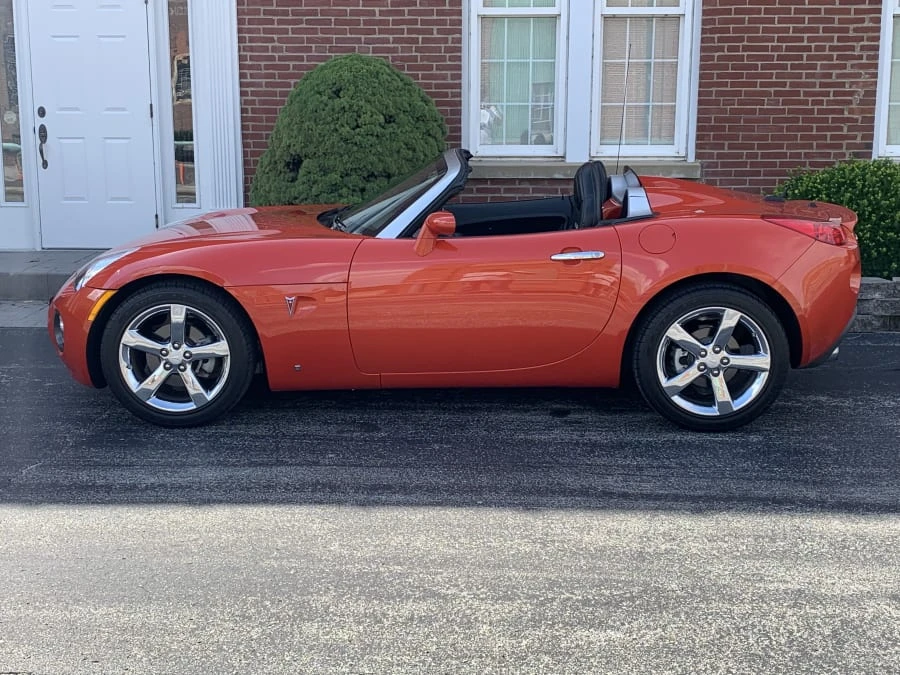 2009 Pontiac Solstice GXP - Image 2 of 7