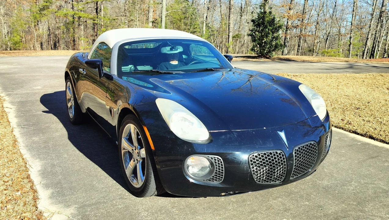 2009 Pontiac Solstice GXP - Image 9 of 31