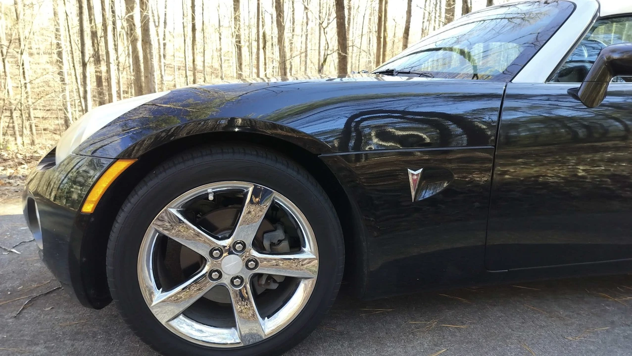 2009 Pontiac Solstice GXP - Image 24 of 31