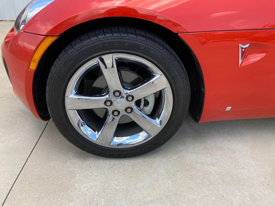 2009 Pontiac Solstice GXP - Image 19 of 31